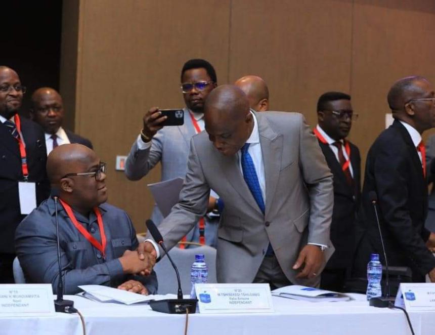 Félix Tshisekedi et Martin Fayulu lors d'une rencontre organisée par la CENI pour les candidats présidents de la République en 2023