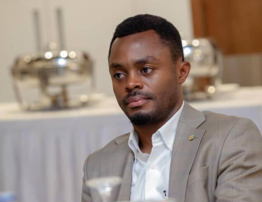 NKUY KIMBUNGU Wally-W, chercheur en Sciences Po