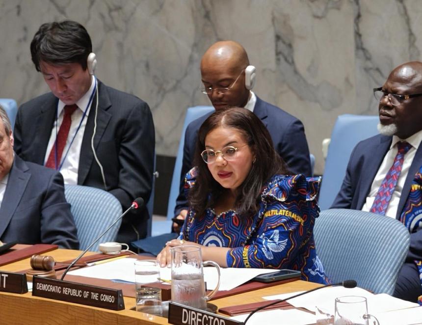 Thérèse Kayikwamba préside la réunion du Conseil de sécurité
