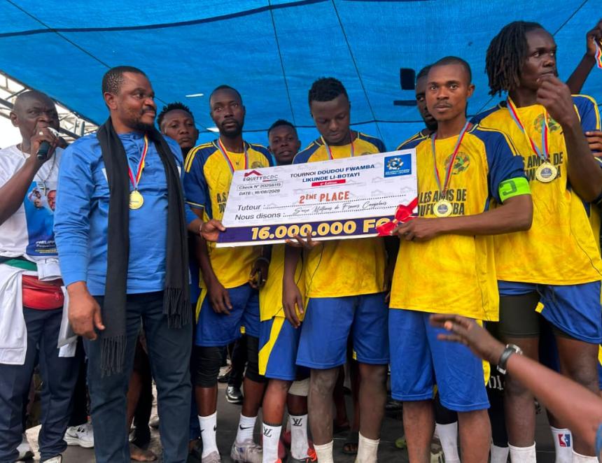 Clôture du tournoi de football Doudou Fwamba 