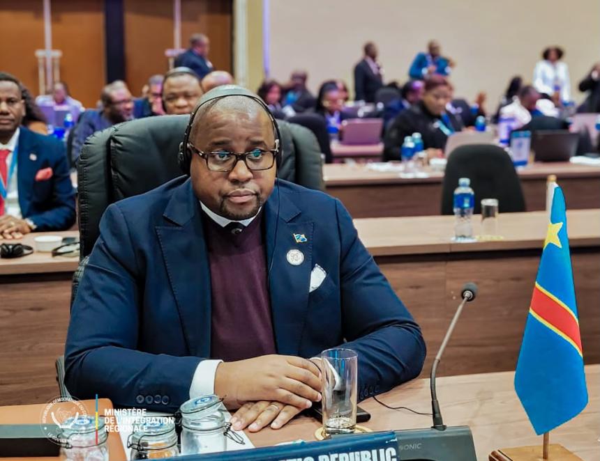 Ministre congolais de l'intégration régionale Floribert Anzuluni à la réunion du Conseil des ministres de la SADC