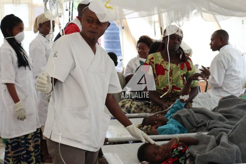 Des malades de cholera en quarantaine dans un centre de santé de Goma . Ph ACTUALITE.CD / Ley Uwera Des malades de cholera en quarantaine dans un centre de santé de Goma . Ph ACTUALITE.CD / Ley Uwera