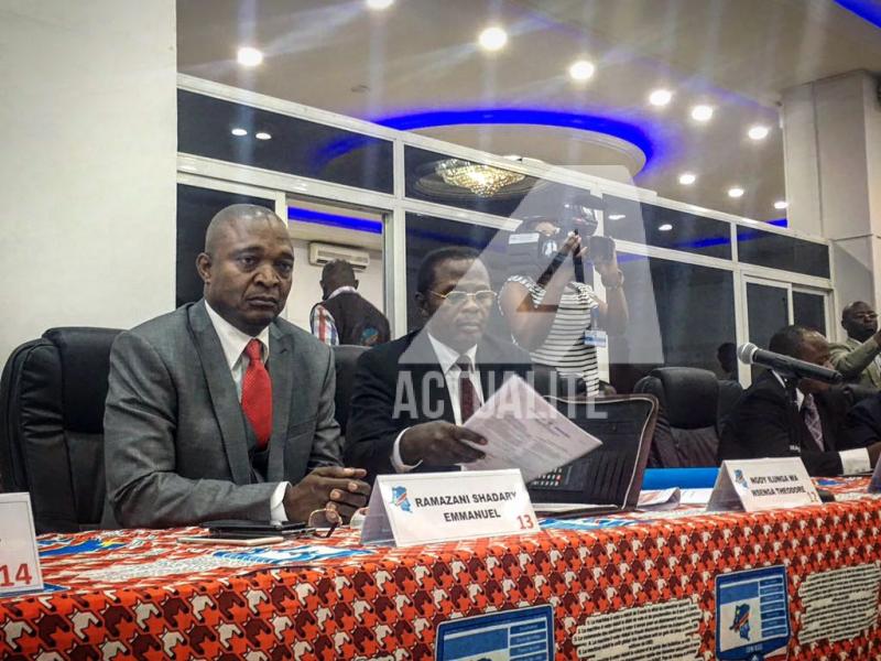Shadary et d'autres candidats à la réunion technique avec la CENI Shadary et d'autres candidats à la réunion technique avec la CENI
