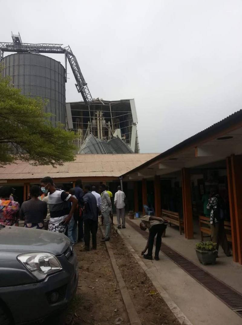 Ecroulement du silo de l'entreprise FAB Congo Ecroulement du silo de l'entreprise FAB Congo