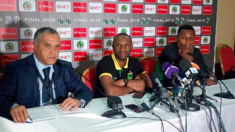 Nelson Muunganga, capitaine de l'As Vclub en compagnie de l'entraineur, Florent Ibenge lors de la conférence de presse d'avant match/Ph. Michel Tobo Nelson Muunganga, capitaine de l'As Vclub en compagnie de l'entraineur, Florent Ibenge lors de la conférence de presse d'avant match/Ph. Michel Tobo