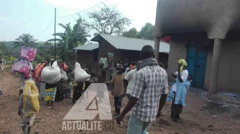 Quelques habitants du quartier Rwangoma (Beni) en déplacement après les tueries de cinq personnes par des présumés ADF Quelques habitants du quartier Rwangoma (Beni) en déplacement après les tueries de cinq personnes par des présumés ADF