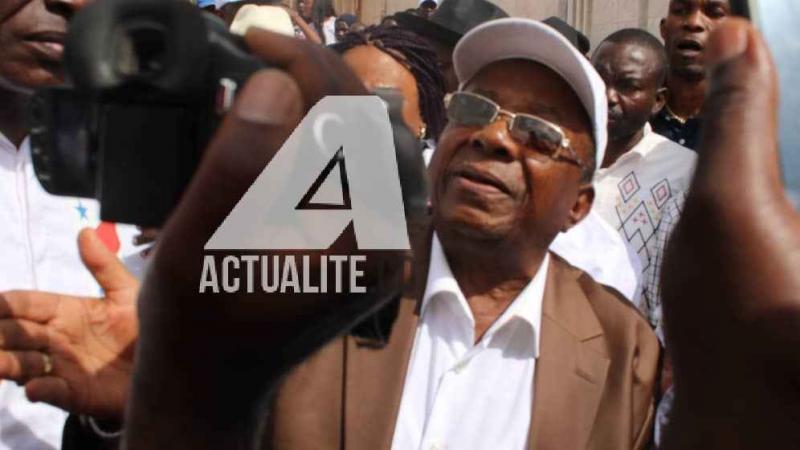 Gabriel Kyungu Wa Kumwanza, président du bureau provisoire de l'assemblée provinciale du Haut-Katanga Gabriel Kyungu Wa Kumwanza, président du bureau provisoire de l'assemblée provinciale du Haut-Katanga
