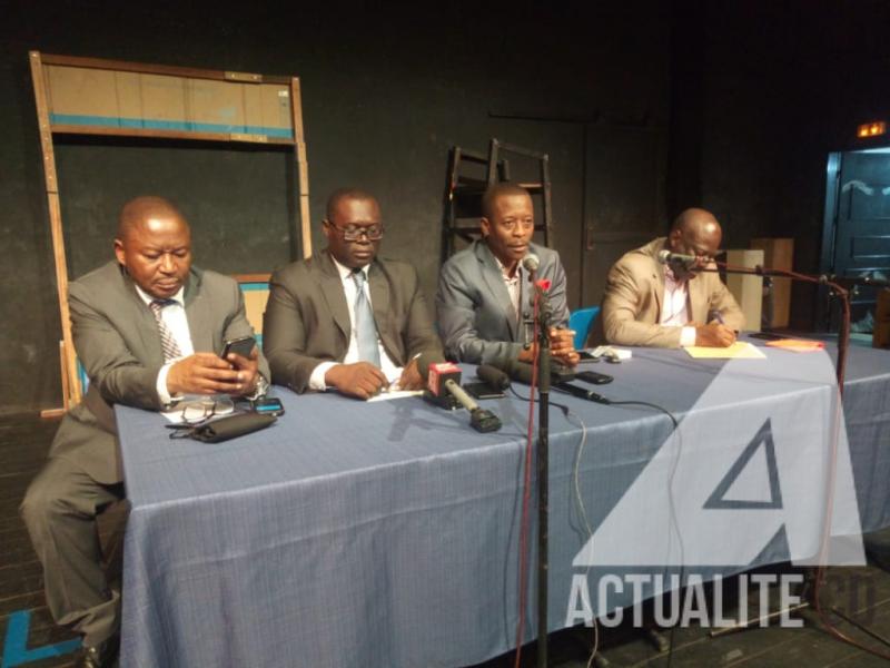 Les responsables des organisations memberes de la Fédération internationale des droits de l'homme (FIDH) lors d'une conférence de vendredi 15 mars 2019 à Kinshasa/Ph Fonseca Masianga ACTUALITE.CD Les responsables des organisations memberes de la Fédération internationale des droits de l'homme (FIDH) lors d'une conférence de vendredi 15 mars 2019 à Kinshasa/Ph Fonseca Masianga ACTUALITE.CD