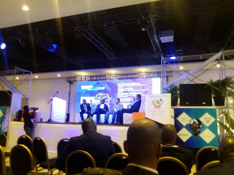 Un panel à Kinshasa Digital Week sur la connectivité en RDC Un panel à Kinshasa Digital Week sur la connectivité en RDC