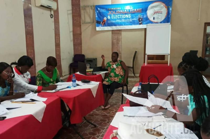 Femmes journalistes en formation à Mbuji Mayi Femmes journalistes en formation à Mbuji Mayi