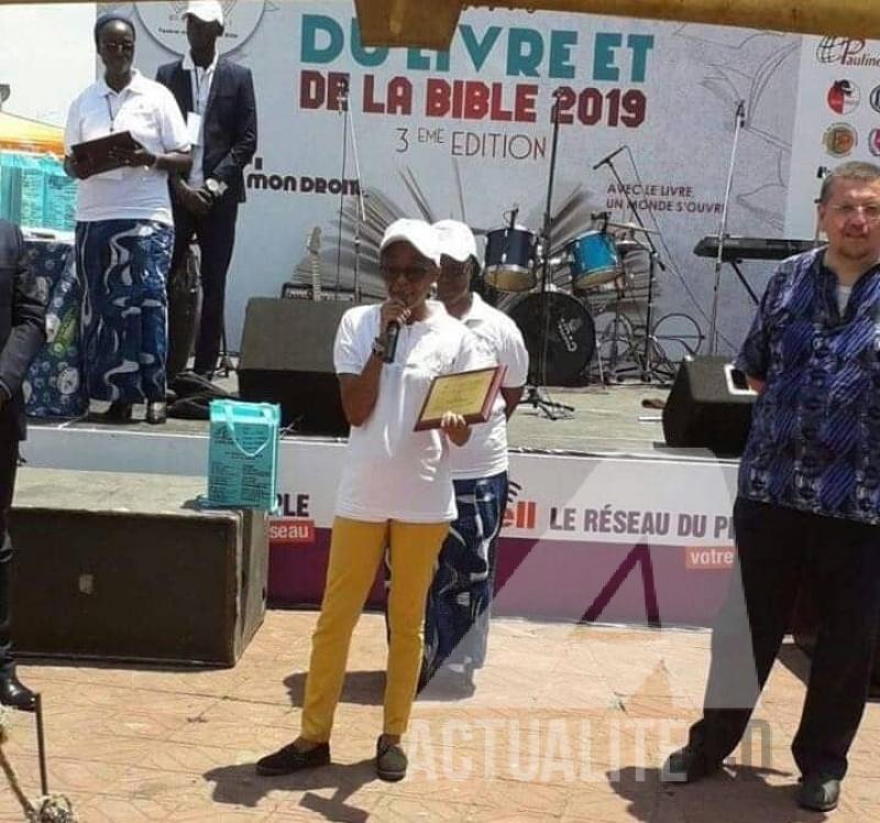 Miss Bangala. Gagnante du prix Ambassadeur du livre 2019 Miss Bangala. Gagnante du prix Ambassadeur du livre 2019
