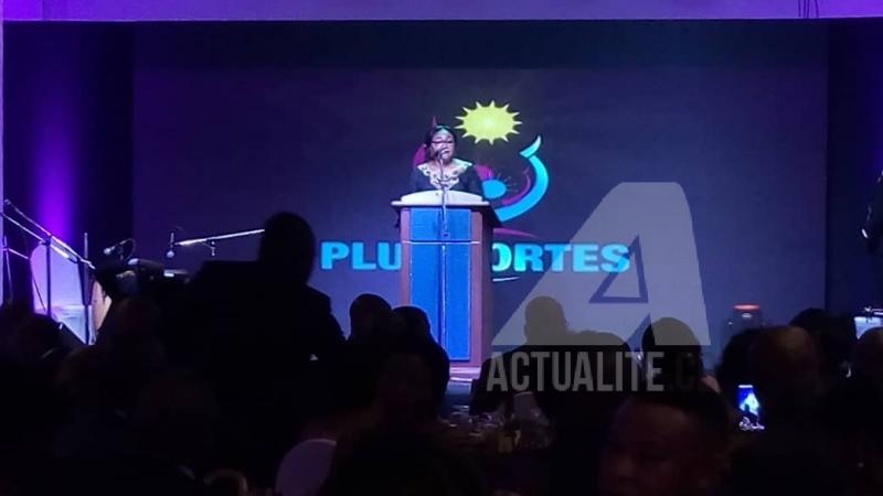 Lancement du mouvement "Plus Fortes" par la première dame Denise Tshisekedi Nyakeru Lancement du mouvement "Plus Fortes" par la première dame Denise Tshisekedi Nyakeru