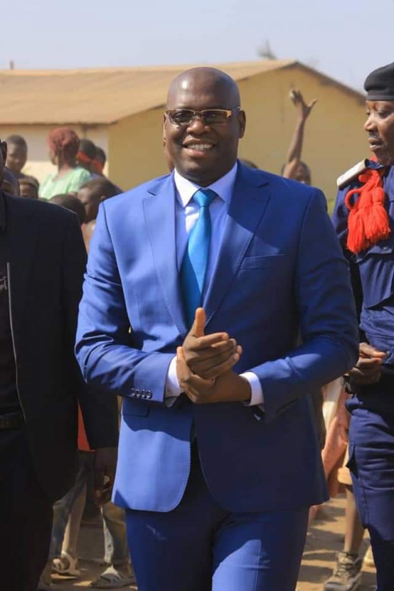 Le gouverneur kyabula Le gouverneur Kyabula