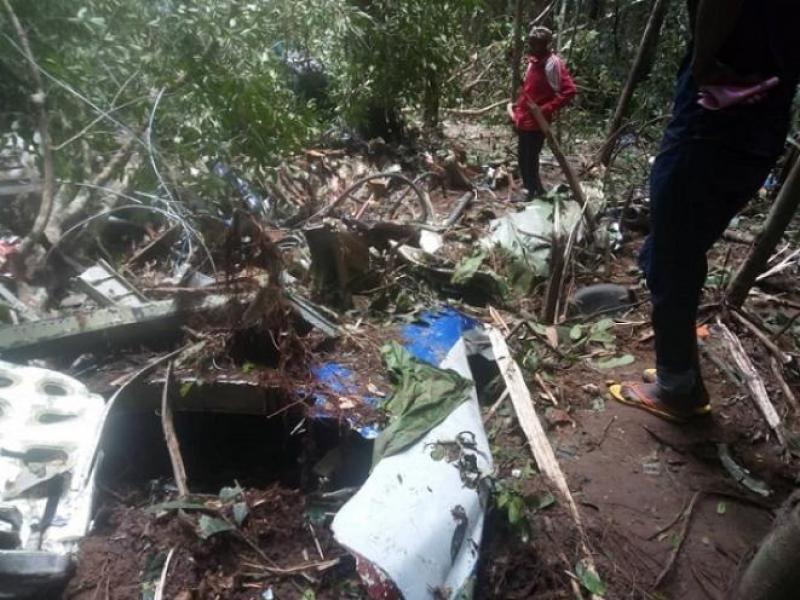 CRASH D'UN ANTONOV ASSURANT LA LOGISTIQUE PRÉSIDENTIELLE SUR SON CHEMIN  DE RETOUR DE GOMA VERS KINSHASA. INCIDENT TECHNIQUE DU, SEMBLE-T-IL A UNE MÉTÉO DÉPLORABLE, PLUTÔT QU'ATTENTAT. MAIS ENCORE ? Crash