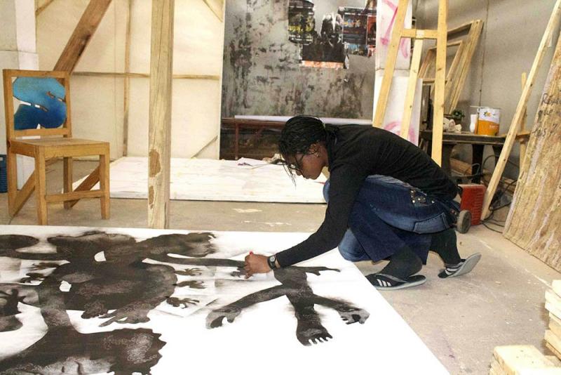 RDC : l’artiste Géraldine Tobe propose l’art thérapie pour les patients du CNPP RDC : l’artiste Géraldine Tobe propose l’art thérapie pour les patients du CNPP