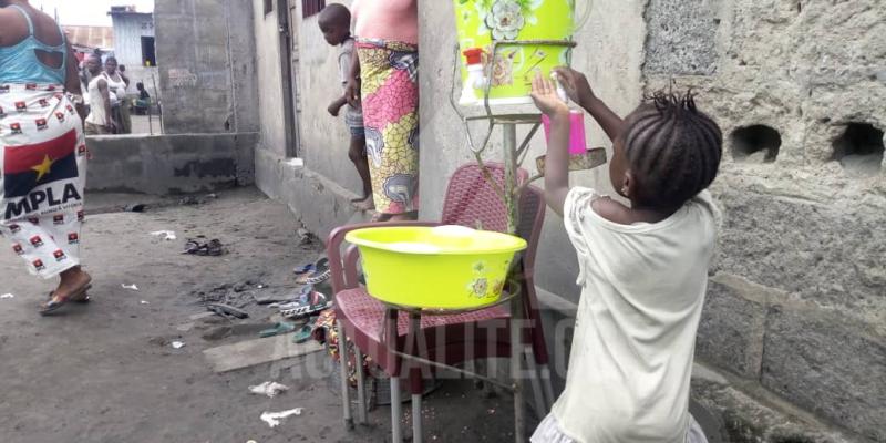 Covid-19 : mesures prises dans les foyers pour se protéger de la pandémie Covid-19 : mesures prises dans les foyers pour se protéger de la pandémie