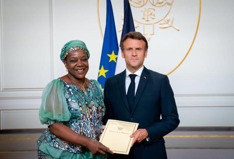 L’ambassadrice de la RDC à Paris rappelée suite des malversations financières L’ambassadrice de la RDC à Paris rappelée suite des malversations financières