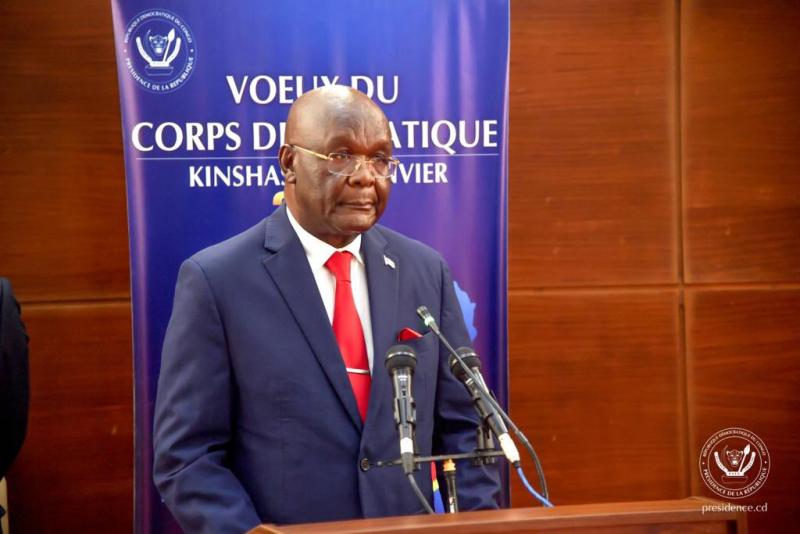 « Ambassadeurs accrédités à Kinshasa, nous n’avons pas le droit de nous ingérer dans les affaires intérieures de la RDC, y compris les élections », affirme le corps diplomatique devant Tshisekedi « Ambassadeurs accrédités à Kinshasa, nous n’avons pas le droit de nous ingérer dans les affaires intérieures de la RDC, y compris les élections », affirme le corps diplomatique devant Tshisekedi