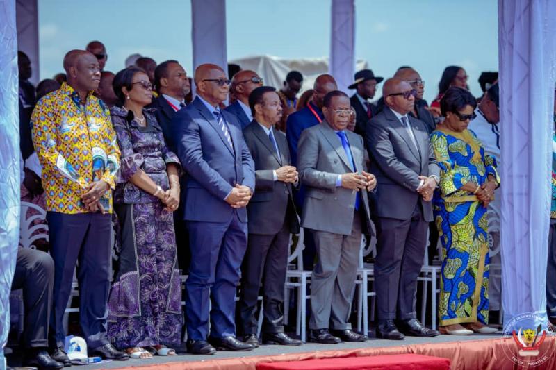 6 ans du décès d’Étienne Tshisekedi : “son fils et héritier politique, Félix Tshisekedi poursuit son combat pour un ” pays uni, plus fort et prospère” (Bruno Miteyo) 6 ans du décès d’Étienne Tshisekedi : “son fils et héritier politique, Félix Tshisekedi poursuit son combat pour un ” pays uni, plus fort et prospère” (Bruno Miteyo)
