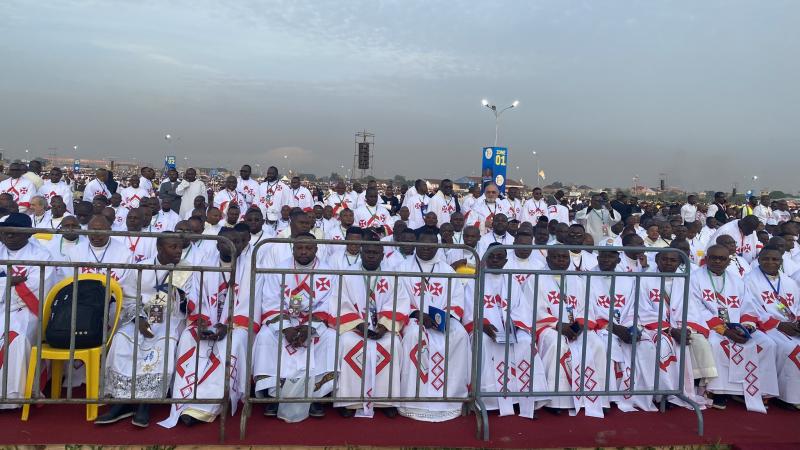 Journée mondiale de la vie consacrée : à Kinshasa, le pape François rencontre les prêtres, religieuses et séminaristes Journée mondiale de la vie consacrée : à Kinshasa, le pape François rencontre les prêtres, religieuses et séminaristes