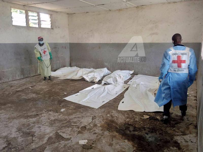 RDC-Kalehe: une centaine de secouristes de la Croix-Rouge déployés, plus de 300 corps enterrés dans des fosses communes 