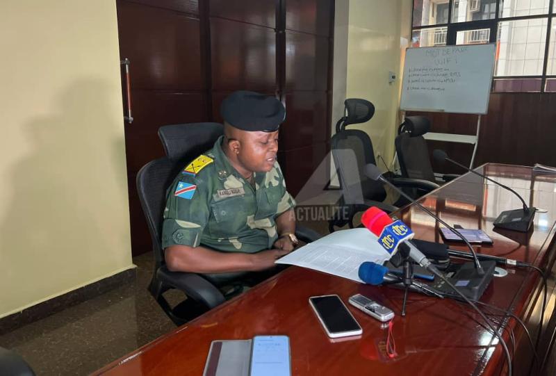 RDC: les renseignements militaires décident de prolonger la détention de Salomon Kalonda “au regard des faits graves” à sa charge