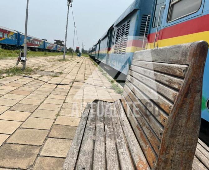Train urbain à Kinshasa. Photo actualite.cd