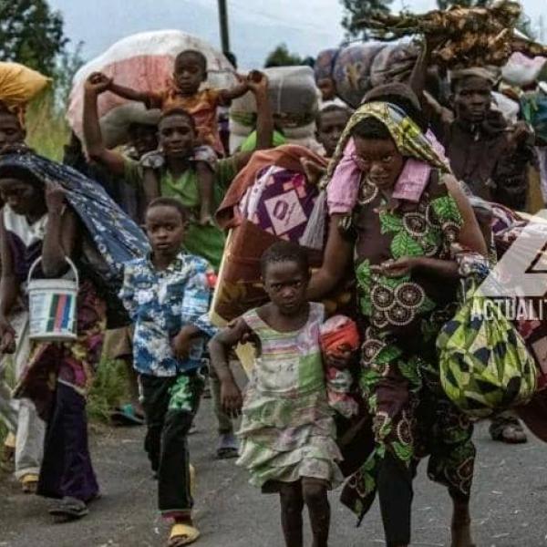 Les habitants de Sake fuyant vers Goma (Illustration)