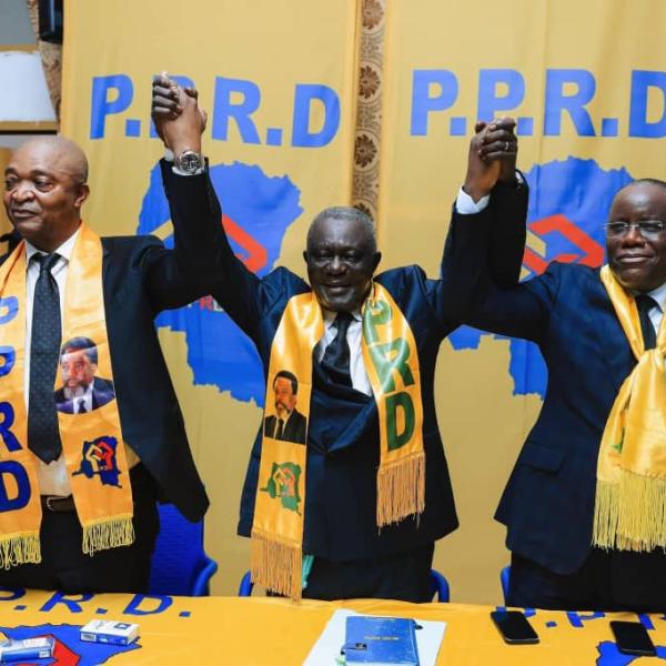 De Gauche à droite: Ramazani Shadary, Tshikez Diemu et Aubin Minaku