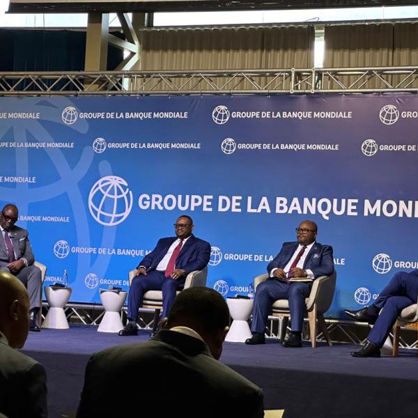 Publication du rapport de la Banque Mondiale en présence des membres du gouvernement