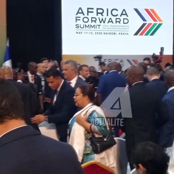 Entrée de Félix Tshisekedi dans la salle 