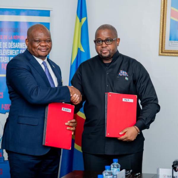   Le Ministre de l'intégration régionale et le coordonnateur du P-DDRCS